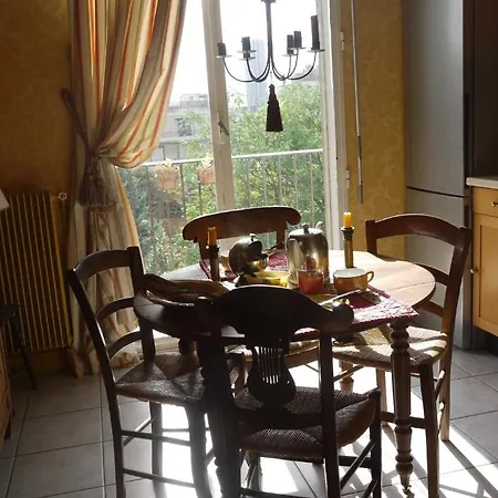 Chambres D'hotes Chez Berenice * Neuilly-sur-Seine